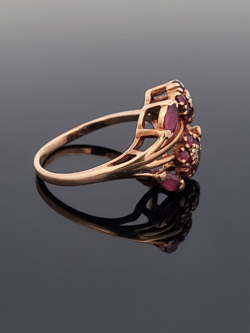 Vintage 10K Yellow Gold Diamond & Rhodolite Garnets Floral Bypass Ring Size 7 - Picture 12 of 13